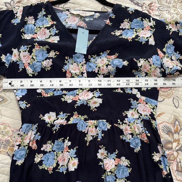 LOFT Navy Floral V-Neck Dress - Picture 8 of 10